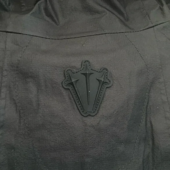 Nike x NOCTA Running Black Jacket Swarovski Swoosh Women's S XS DR2678 010  NWT - Picture 6 of 7